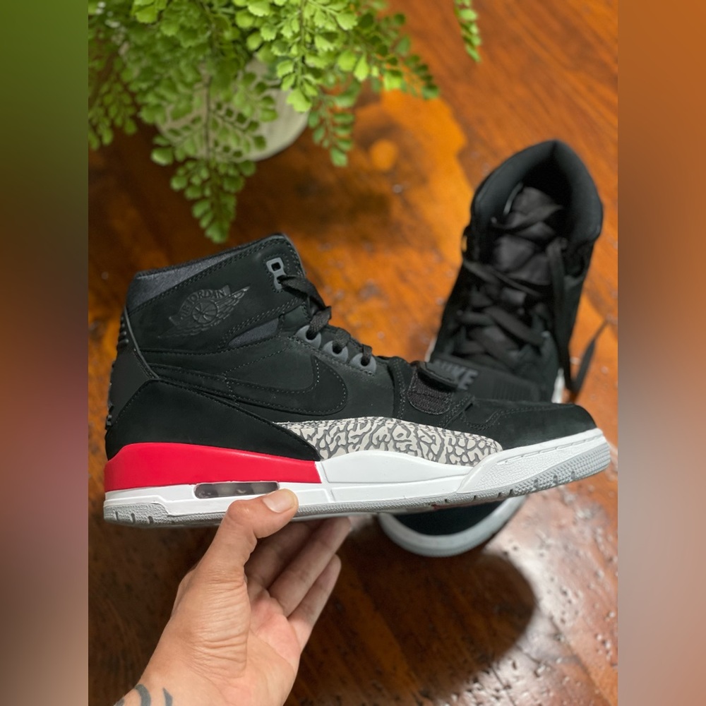 Jordan Legacy 312 Black Fire Red